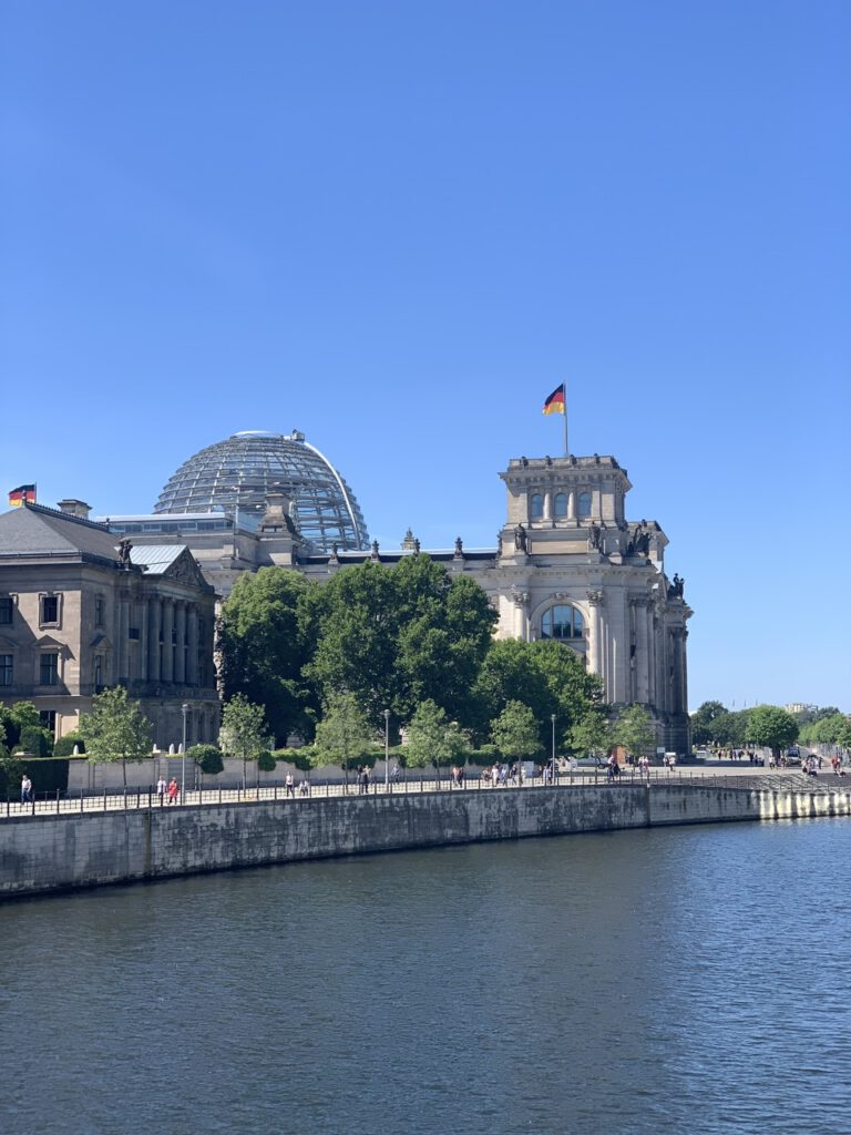 Reisen ist automatisch Lernen, Schule muss nicht in einem Gebäude stattfinden